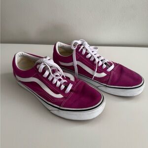 Vans Old Skool Sneakers in Fuchsia with White Stripe